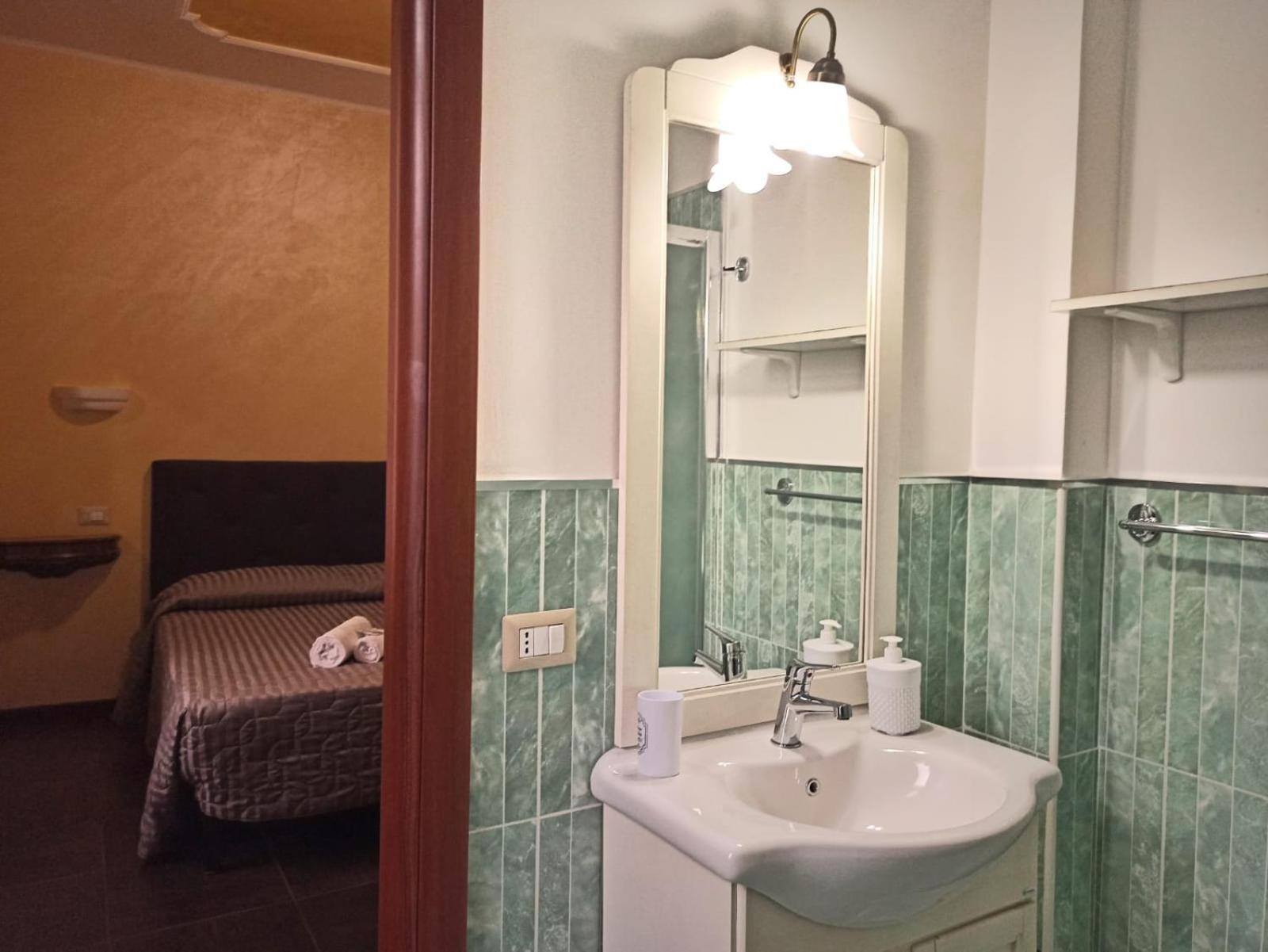 Bed and Breakfast Domina Popolo Roma Exterior foto